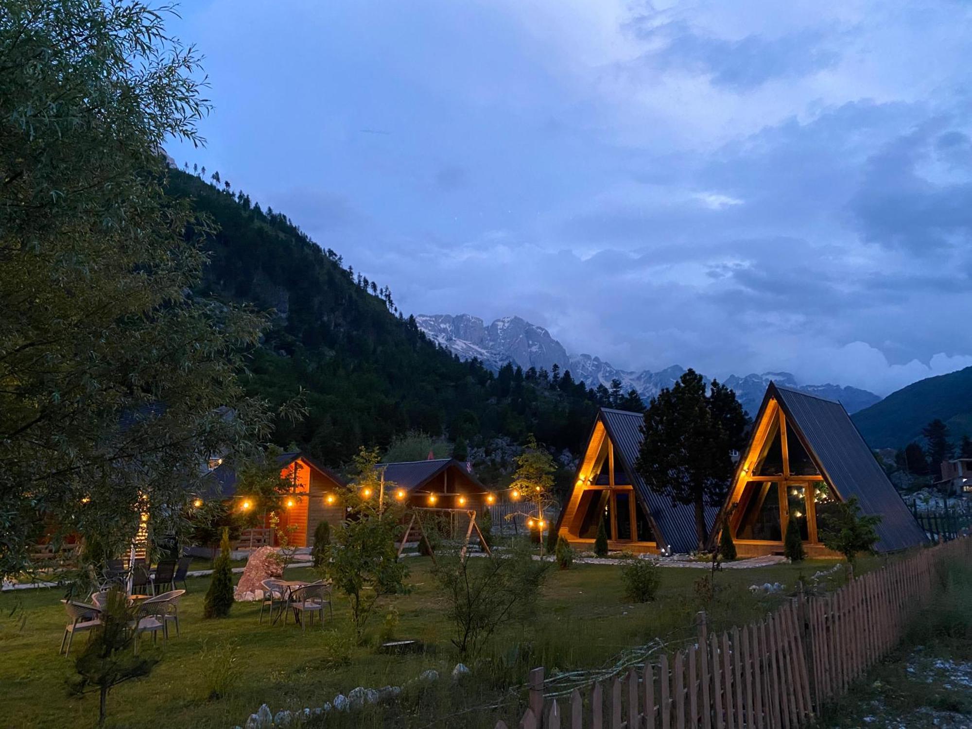 2E Villa'S Valbona Esterno foto